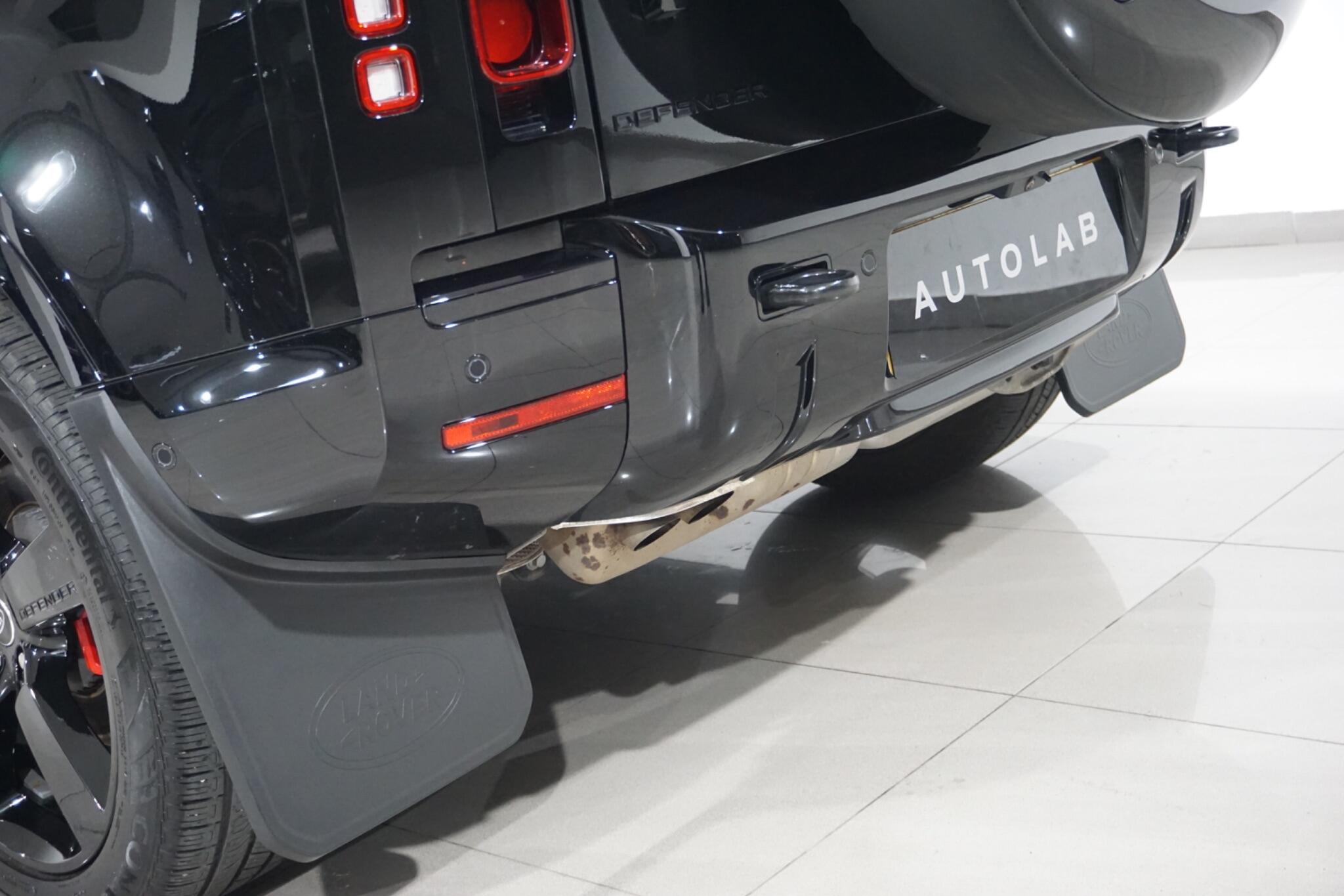 Land Rover Defender 110 3.0 D300 MHEV X-Dynamic HSE SUV 5dr Diesel Auto 4WD Euro 6 (s/s) (300 ps)